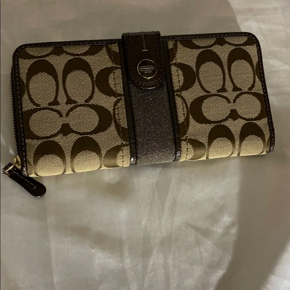 Real Coach wallet